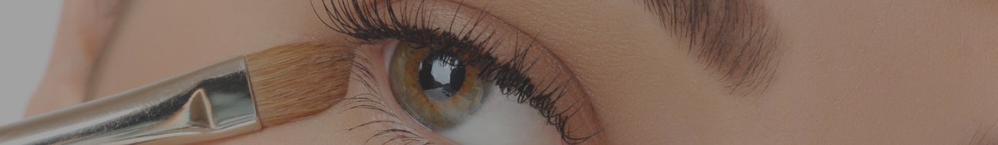 eyelashes